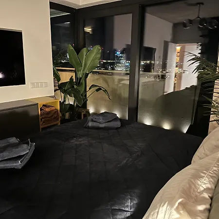 Apartmán Skyline Elegance With Free Parking Bratislava