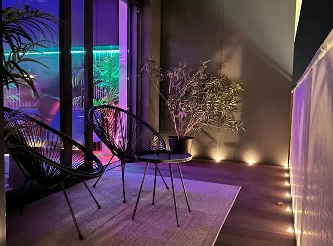 דירה Skyline Elegance With Free Parking ברטיסלאבה