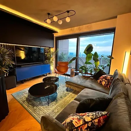 Skyline Elegance With Free Parking 브라티슬라바