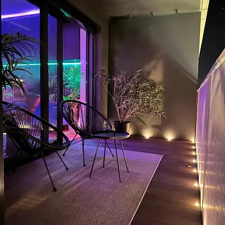아파트 Skyline Elegance With Free Parking 브라티슬라바
